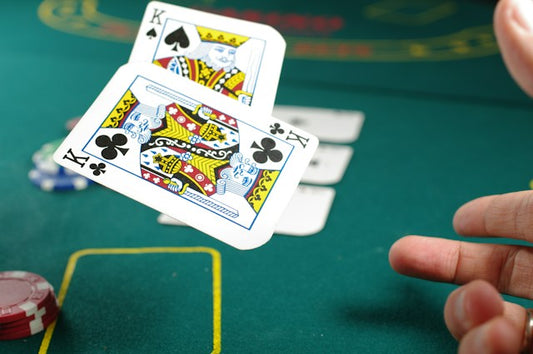 Maîtriser les Règles du Poker Texas Holdem : Guide Complet pour Débutants